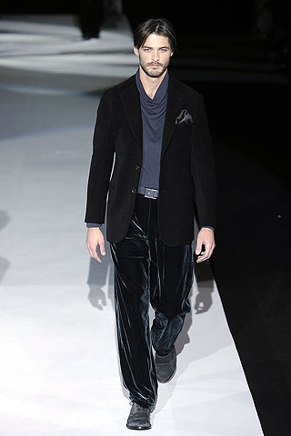 Giorgio Armani / - 2009-2010